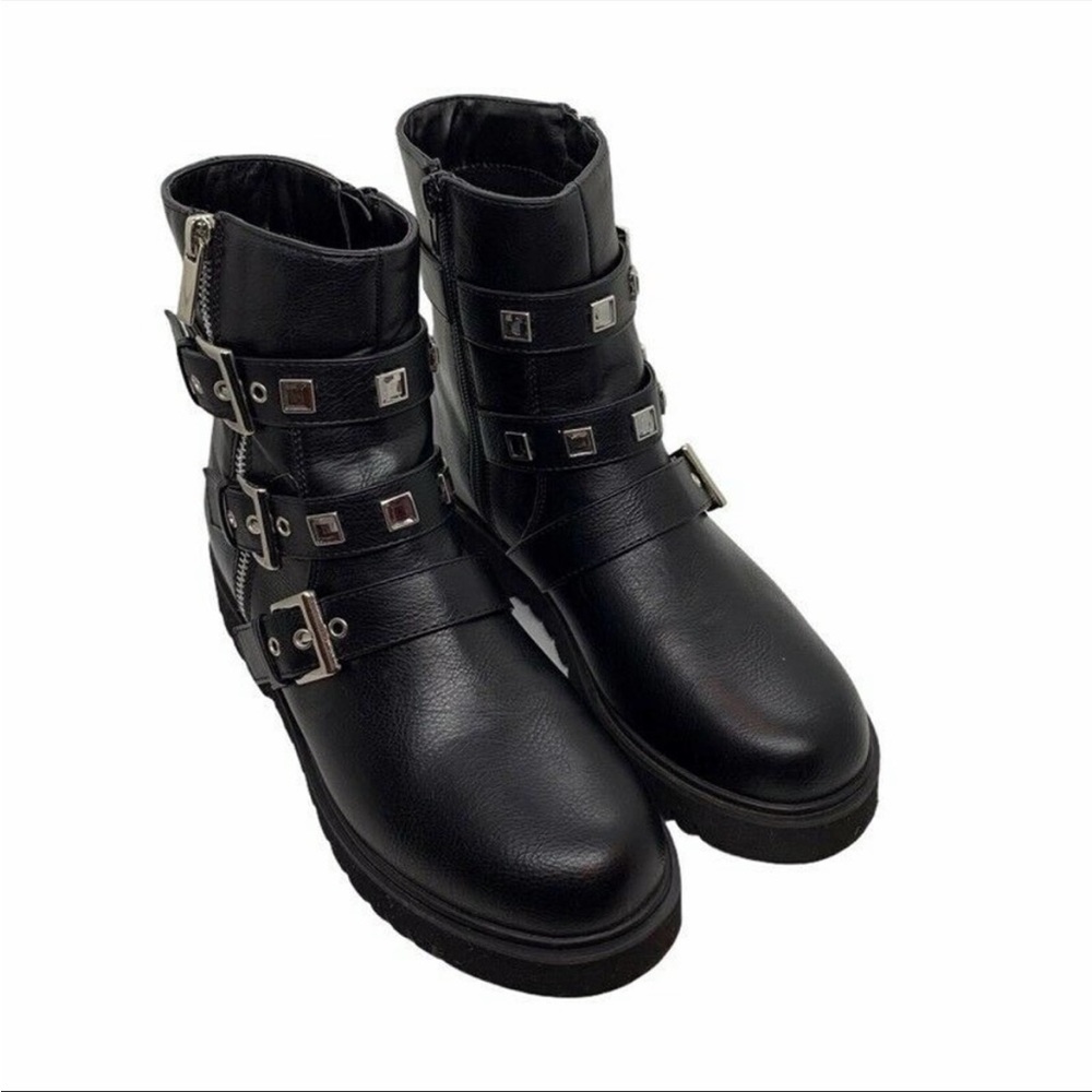 Black moto boots